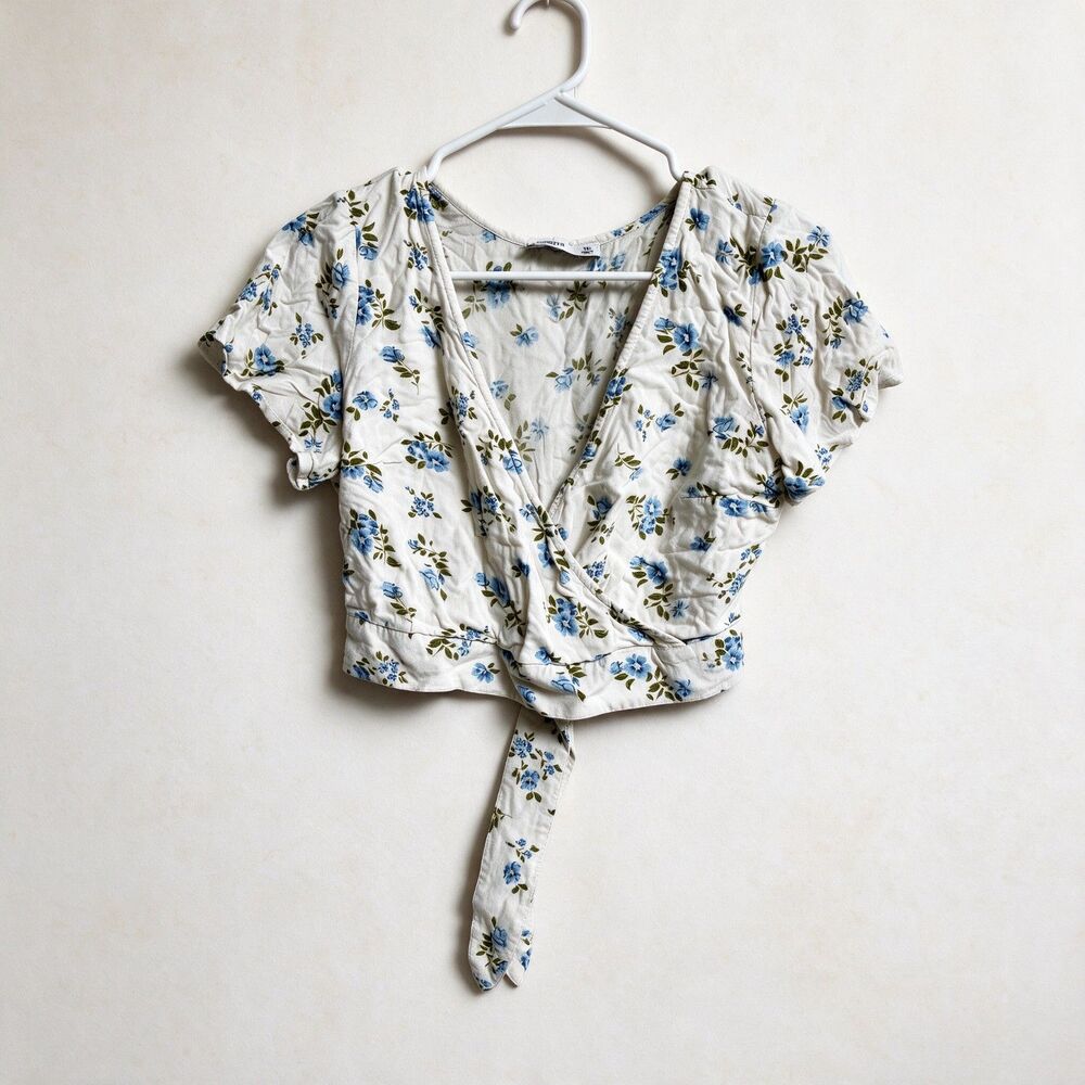 Blue & Beige Floral Cropped Short-Sleeve Shirt